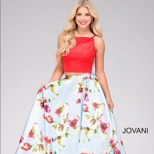 Selling my 2017 Jovani Prom Dress!